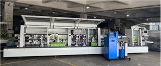 PUR自動エッジバンダーマシン